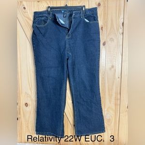 Relativity women’s jeans size 22W in great used condition